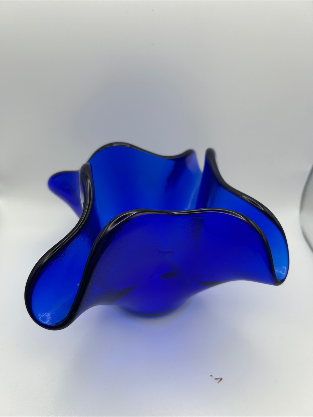 Vintage optic ribbed hand blown art glass cobalt blue. 7”wide x 4.5 high.